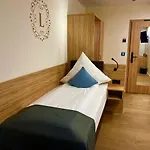 Landgasthof Zur Burg Grenzau 3*