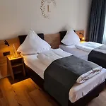 Landgasthof Zur Burg Grenzau Hotel 3*