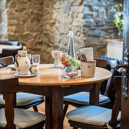 Landgasthof Zur Burg Grenzau Hotel Höhr-Grenzhausen