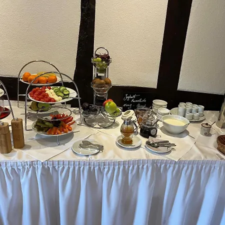 Landgasthof Zur Burg Grenzau 酒店 霍格伦兆森