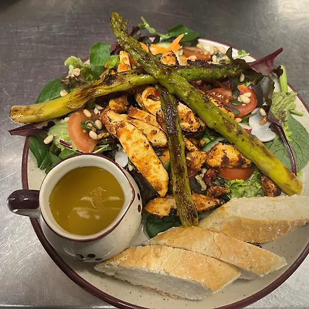 Landgasthof Zur Burg Grenzau מלון