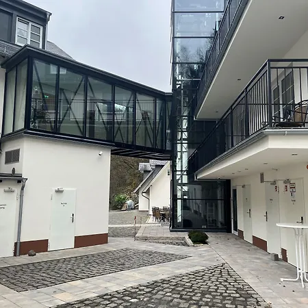 Landgasthof Zur Burg Grenzau 3*