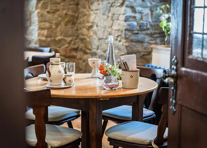 Landgasthof Zur Burg Grenzau Hotel Hoehr-Grenzhausen