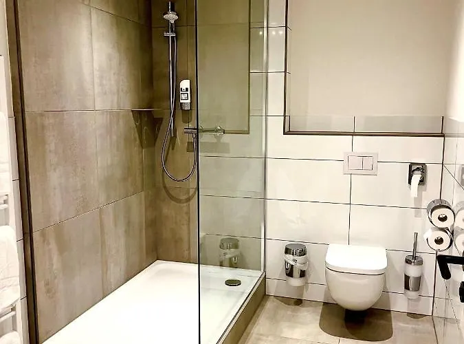 Landgasthof Zur Burg Grenzau 3*