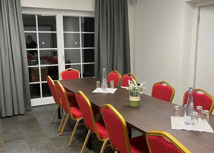 Landgasthof Zur Burg Grenzau 3* 霍格伦兆森