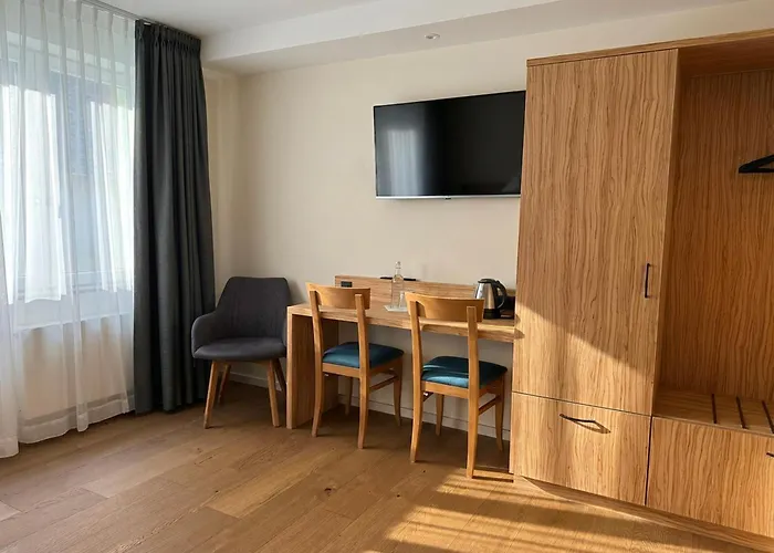 Landgasthof Zur Burg Grenzau 酒店 3*